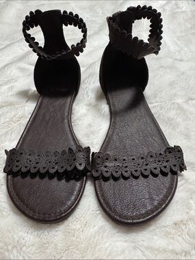 Abercrombie & Fitch Dark Brown Scalloped Ankle-Strap Flat Sandals